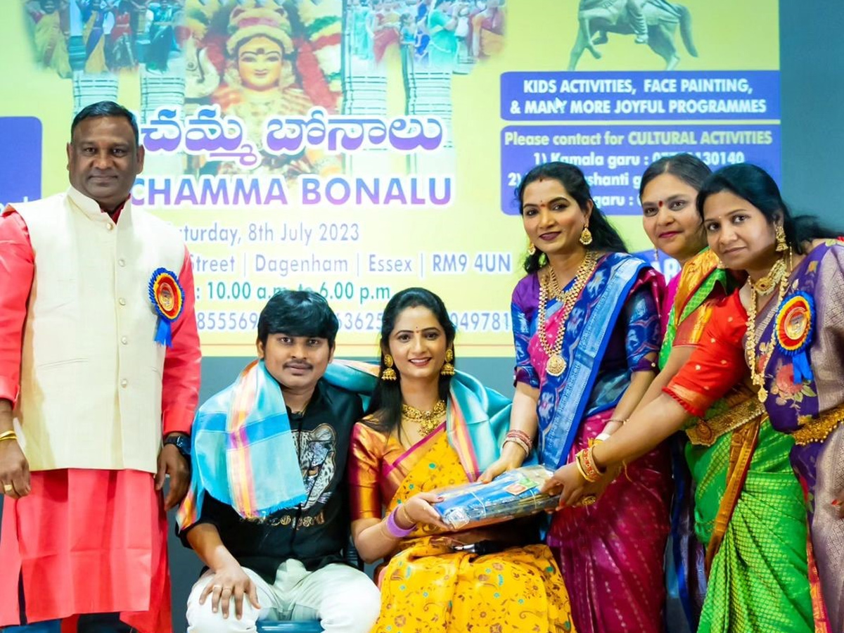 Jordar Sujatha participated Pochamma Bonalu Event in London Photos - Sakshi5