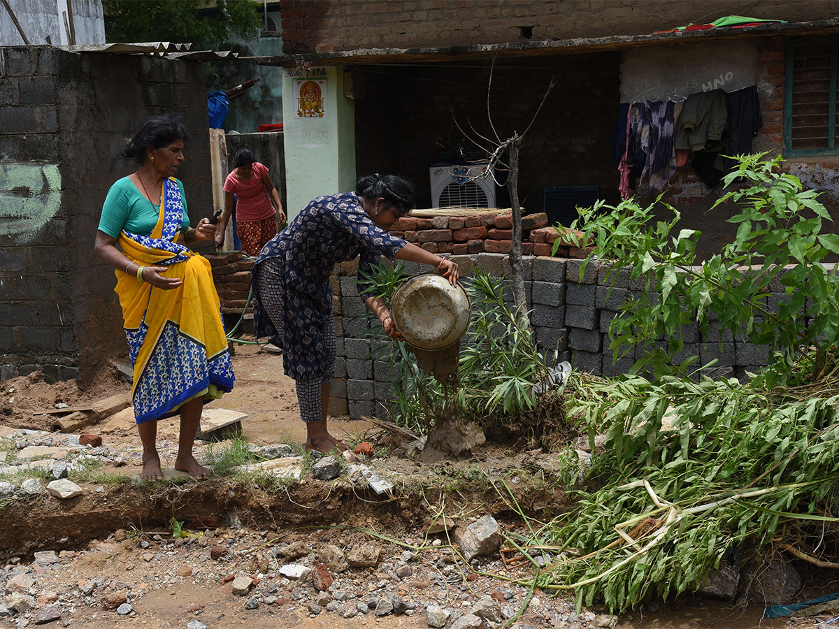 Photos Of Flood Water In Warangal Due To Heavy Rains - Sakshi28