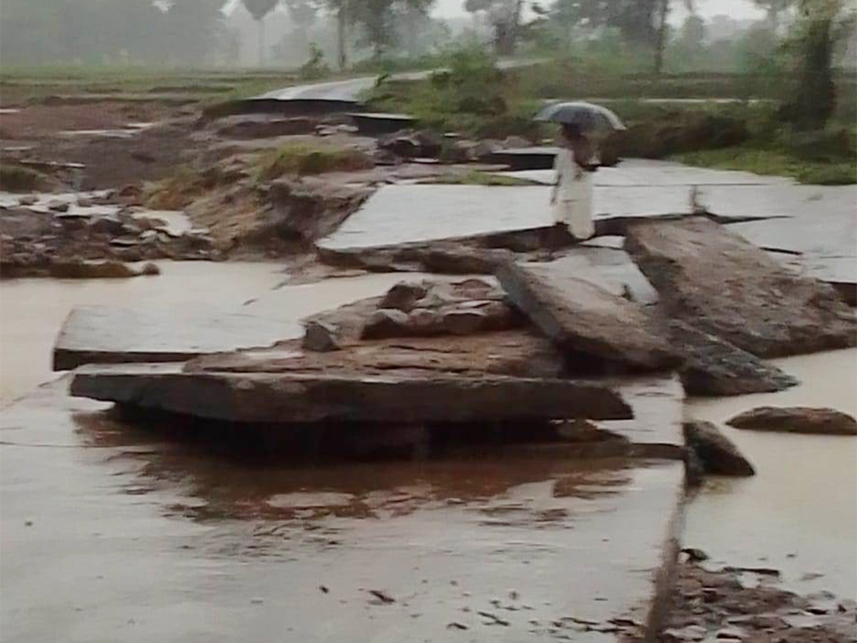 Photos Of Flood Water In Warangal Due To Heavy Rains - Sakshi41