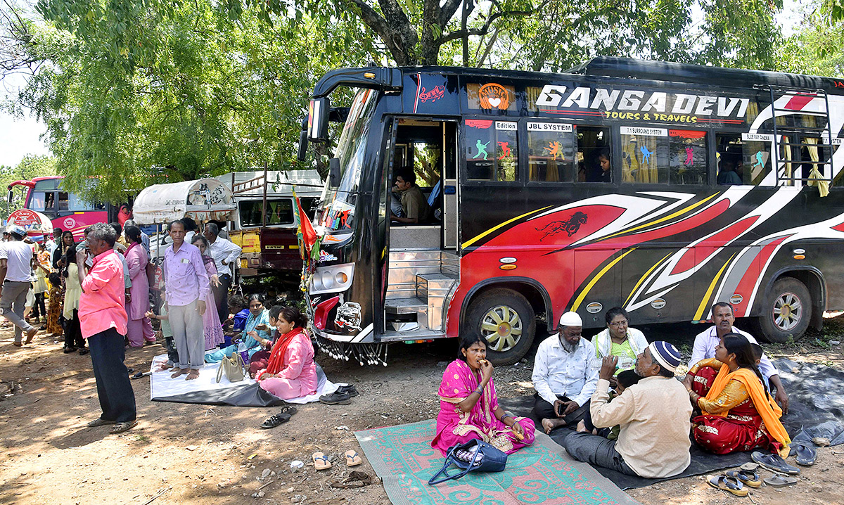 Rottela Panduga 2023 Bara Shaheed Dargah in Nellore in Andhra Pradesh - Sakshi10