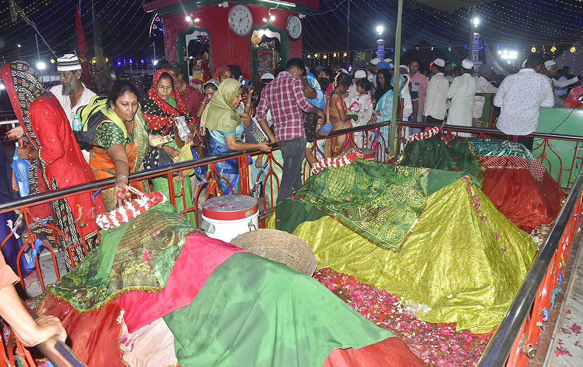 Rottela Panduga 2023 Bara Shaheed Dargah in Nellore in Andhra Pradesh - Sakshi16