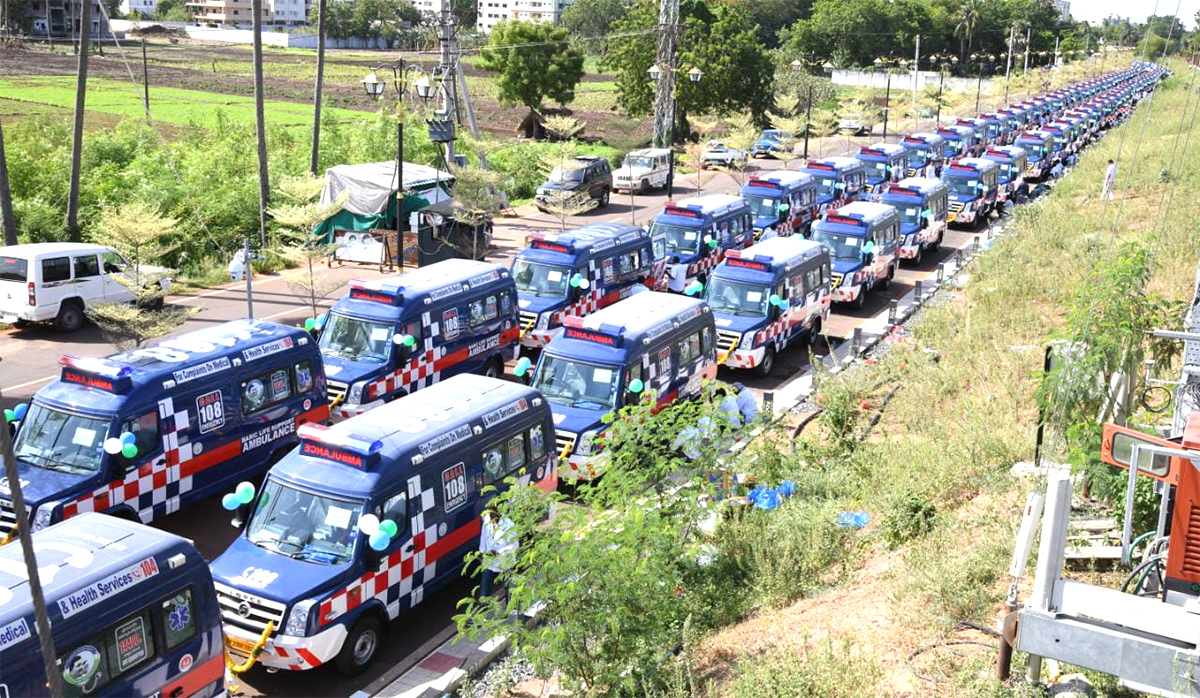 CM Jagan Launches 146 New 108 Ambulance Services - Sakshi14