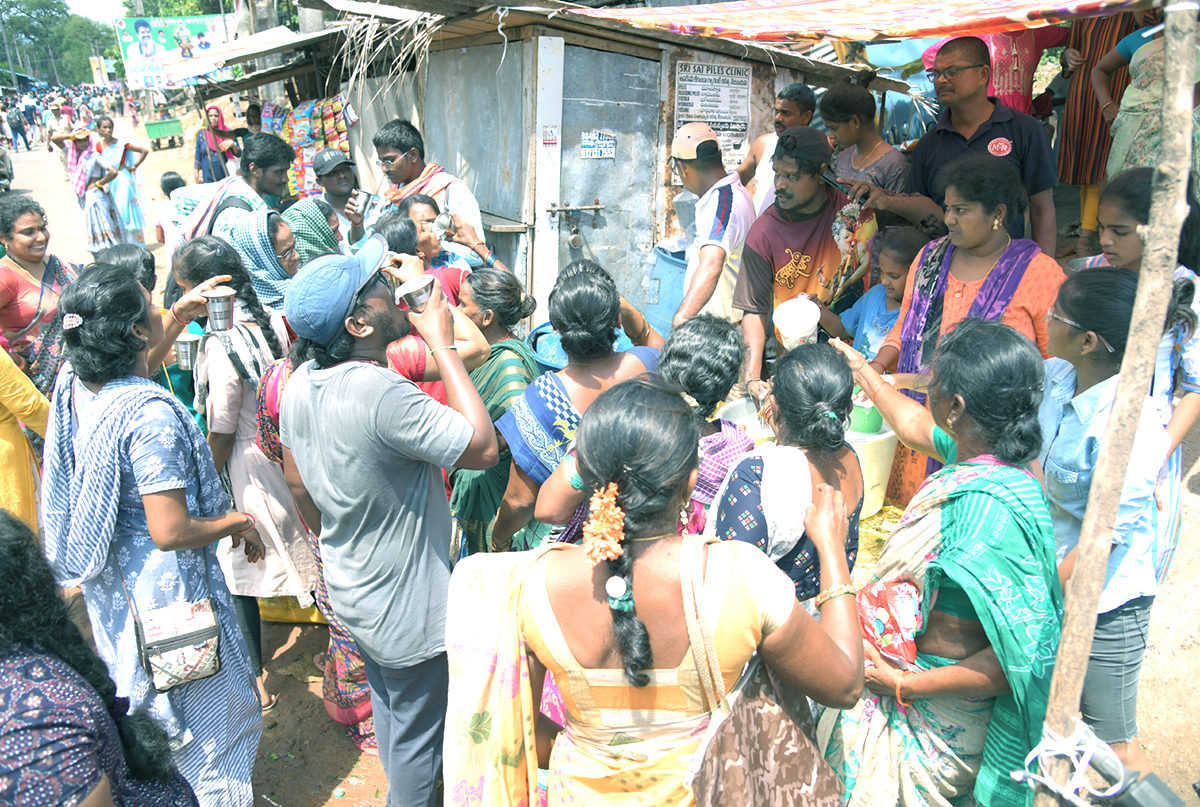 Huge Devotees take part in Simhachalam Giri Pradakshina Pics - Sakshi6