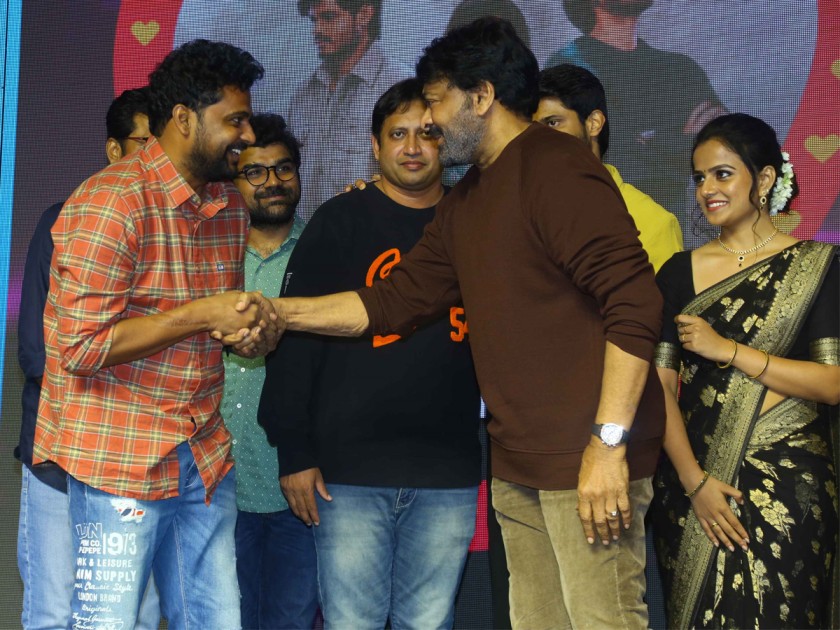 Megastar Chiranjeevi At Baby Movie Success Meet HD Photo Gallery - Sakshi34