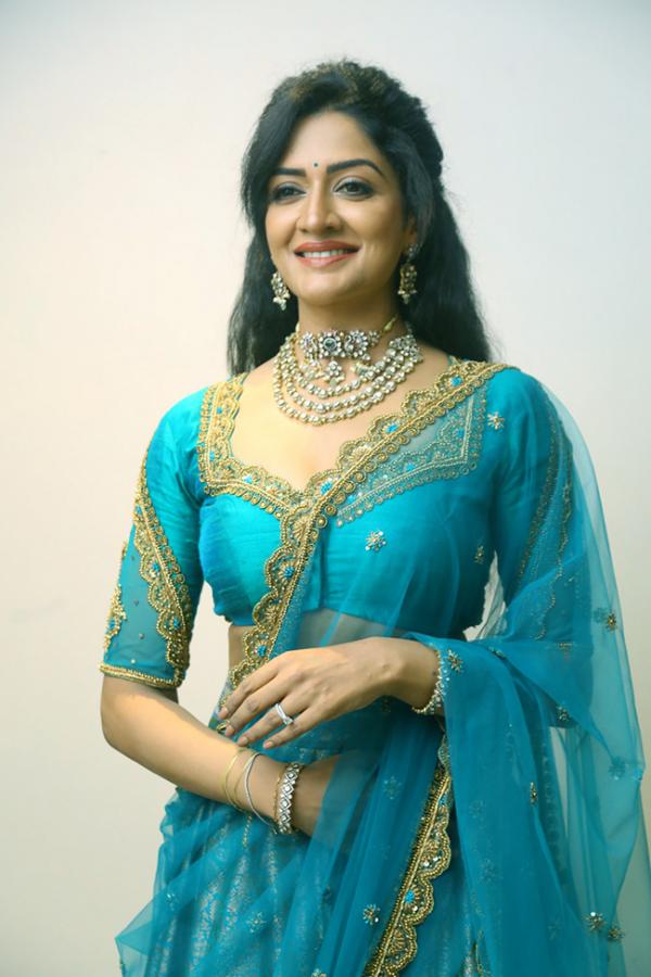  Actress Vimala Raman New Pics at Rudrangi Movie - Sakshi14