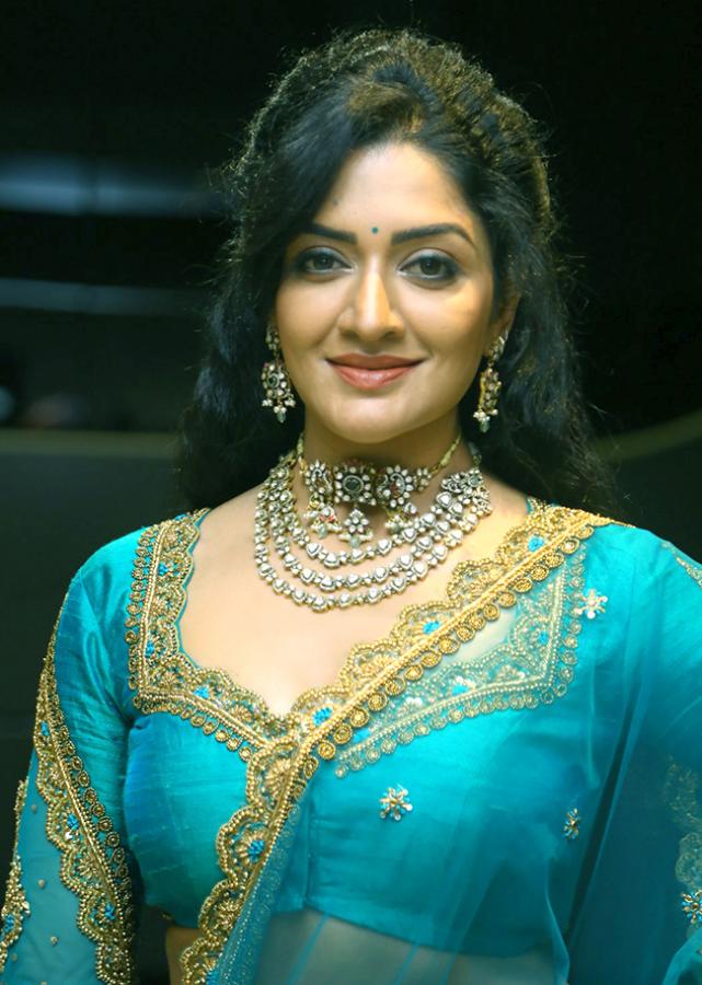  Actress Vimala Raman New Pics at Rudrangi Movie - Sakshi23