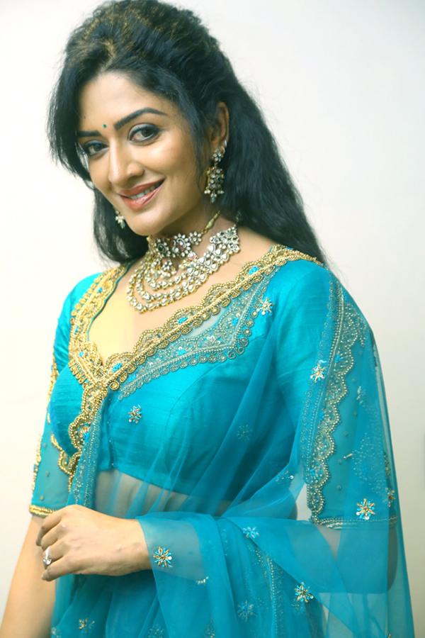  Actress Vimala Raman New Pics at Rudrangi Movie - Sakshi9