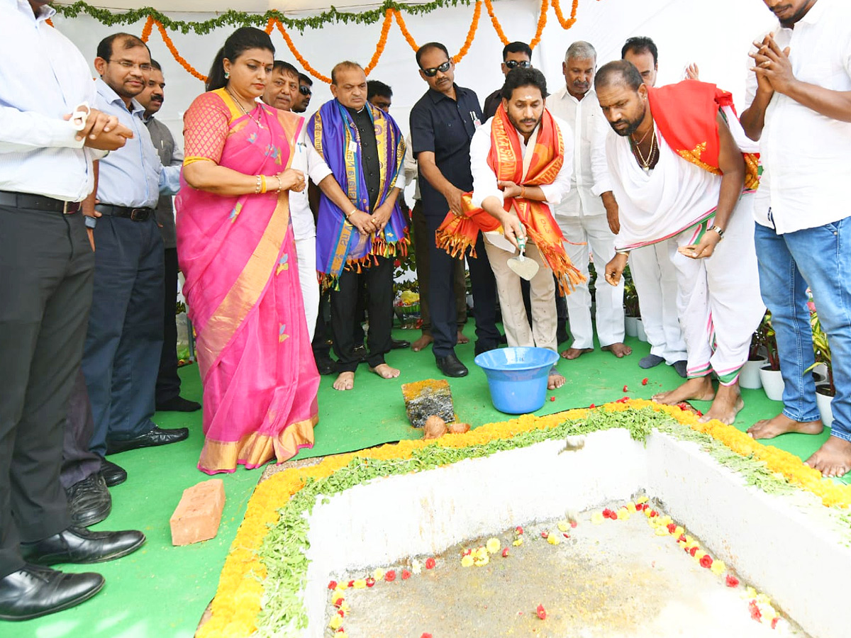 CM Jagan Chittoor Tour Photos - Sakshi8