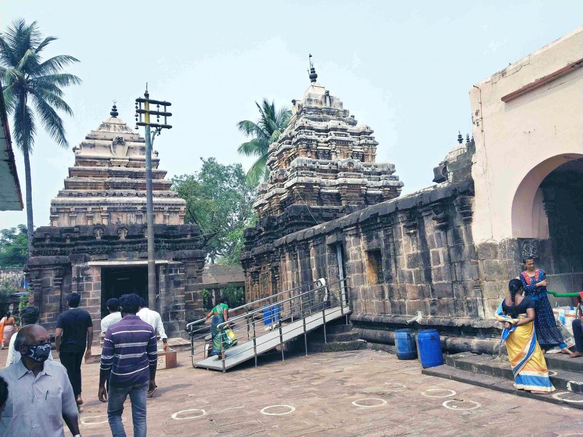 Golingeswara Temple Biccavolu - Sakshi15