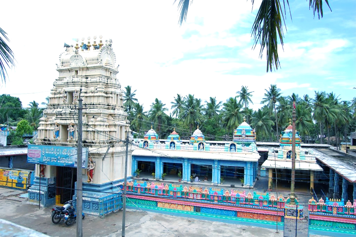 Mandapalli Temple - Sakshi9