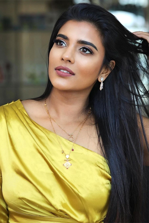 Actress Aishwarya Rajesh HD Photo Gallery - Sakshi14