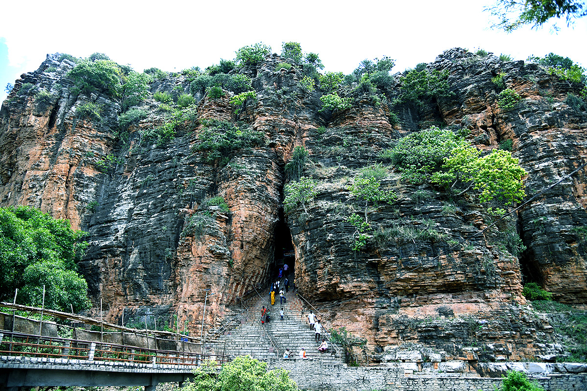 Best Temples In AP: Kurnool Famous Yaganti Uma Maheswara Temple Photos Gallery - Sakshi12