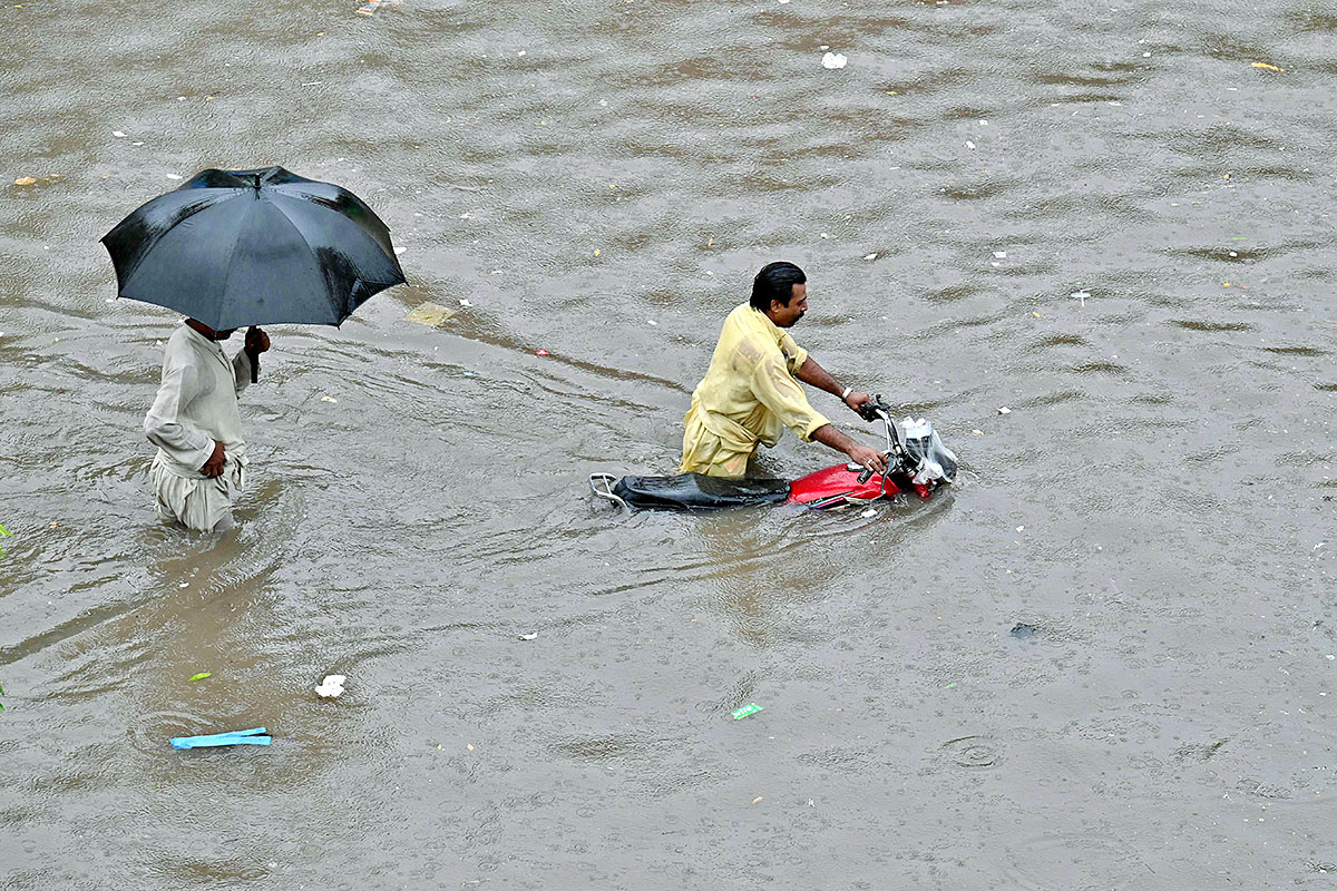 Monsoon New Spell Heavy Rainfall in Lahore - Sakshi15