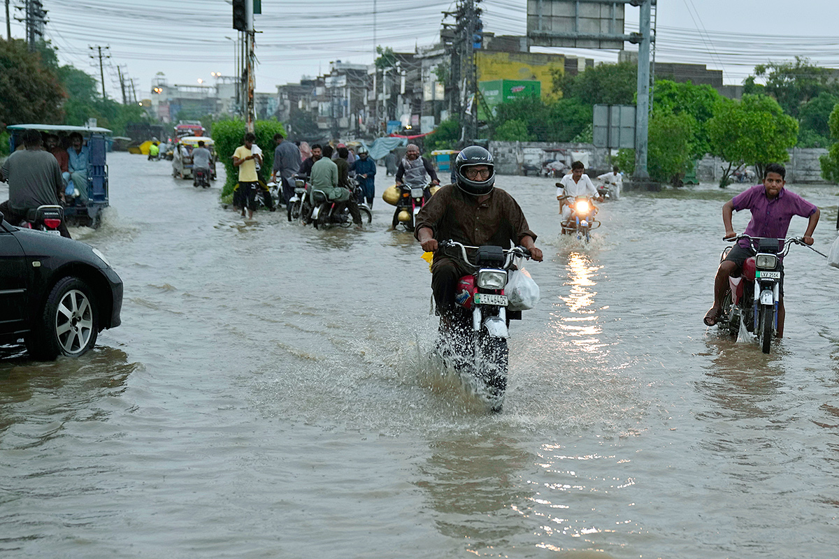 Monsoon New Spell Heavy Rainfall in Lahore - Sakshi5