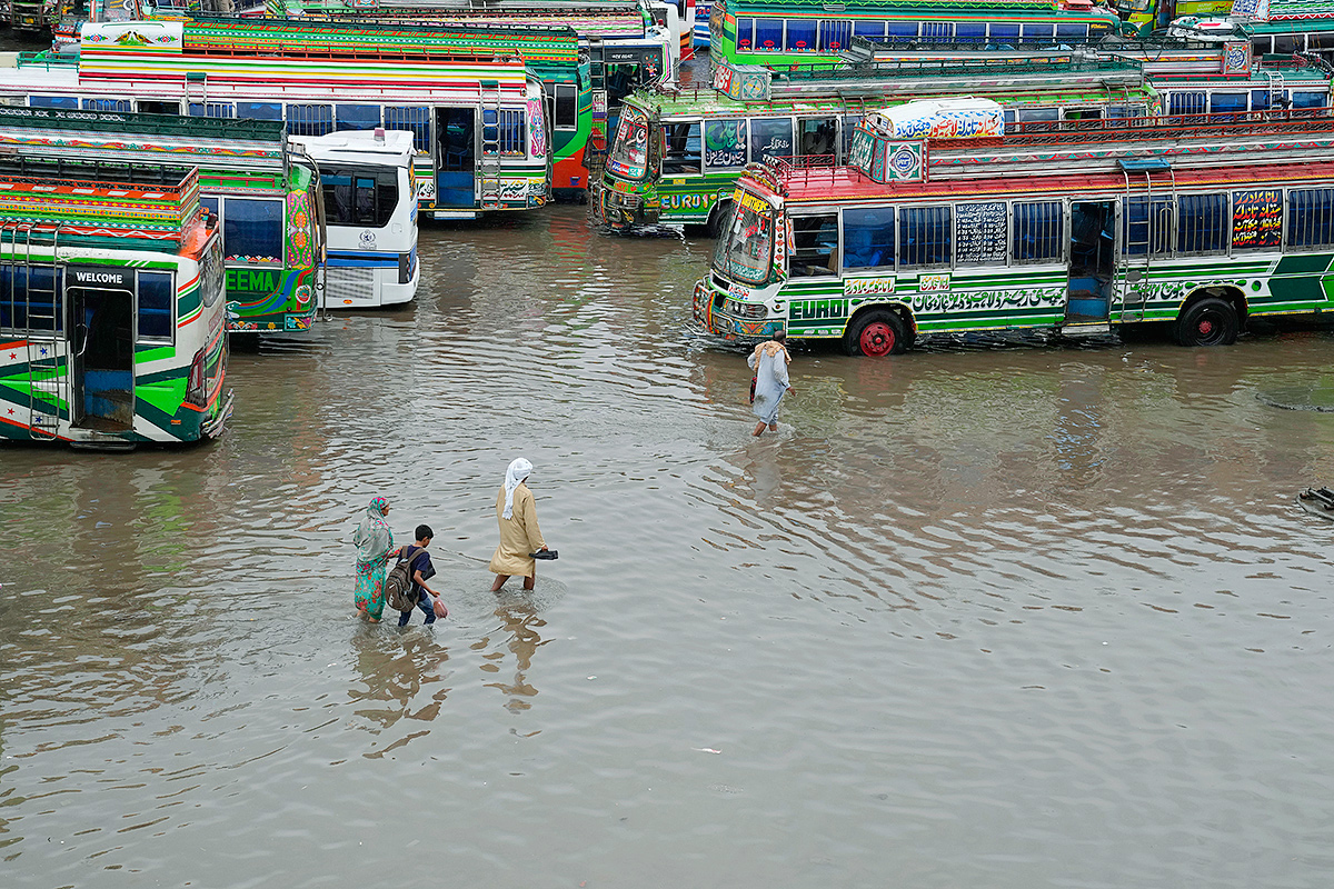 Monsoon New Spell Heavy Rainfall in Lahore - Sakshi6