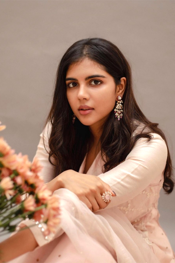 Indian Actress Kalyani Priyadarshan HD Photo Gallery - Sakshi15