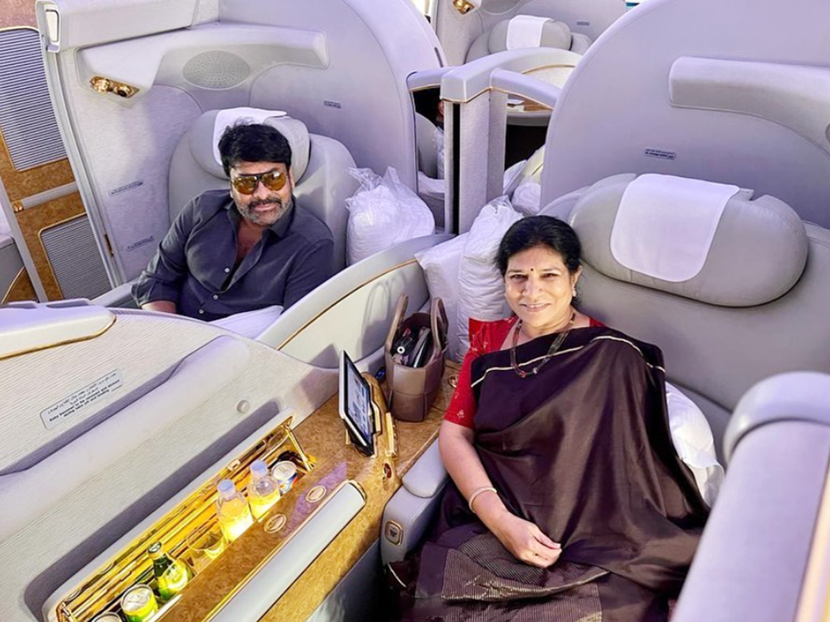 Chiranjeevi, Wife Surekha Jet Off For US Vacation Photo Gallery - Sakshi4