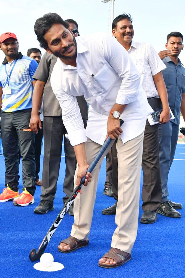 CM Jagan Inaugurates YSR Sports Academy at Pulivendula Photos - Sakshi6