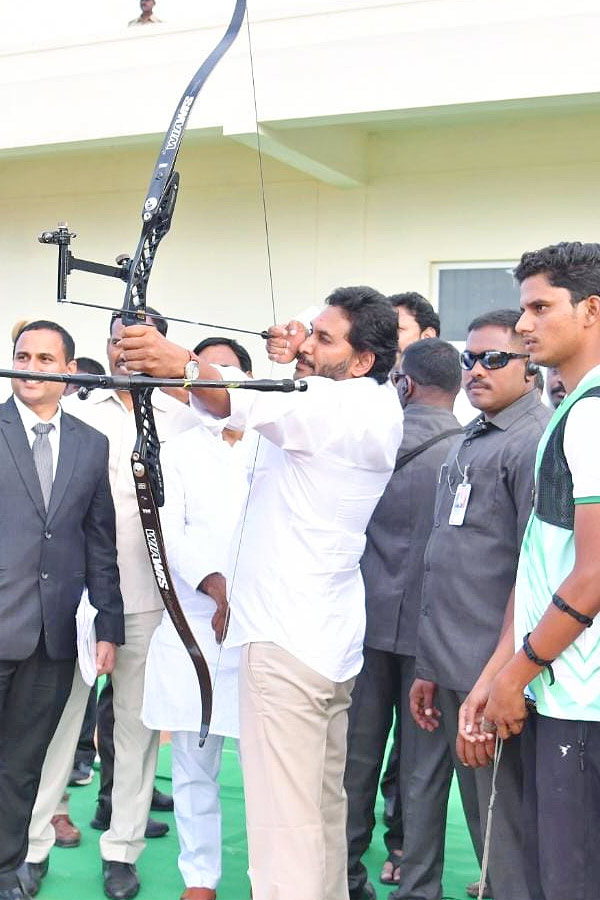 CM Jagan Inaugurates YSR Sports Academy at Pulivendula Photos - Sakshi10