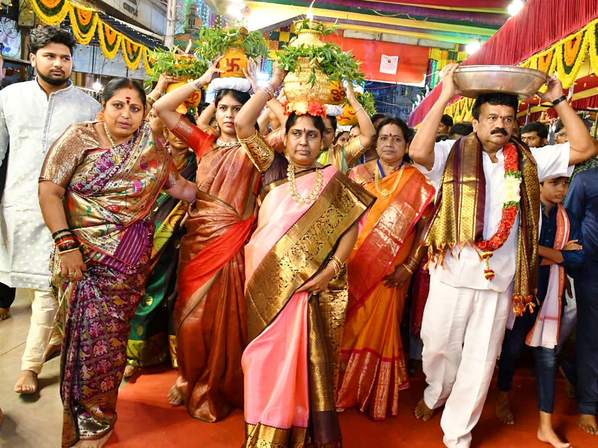 Secunderabad Ujjaini Mahankali Bonalu 2023 Photos - Sakshi3