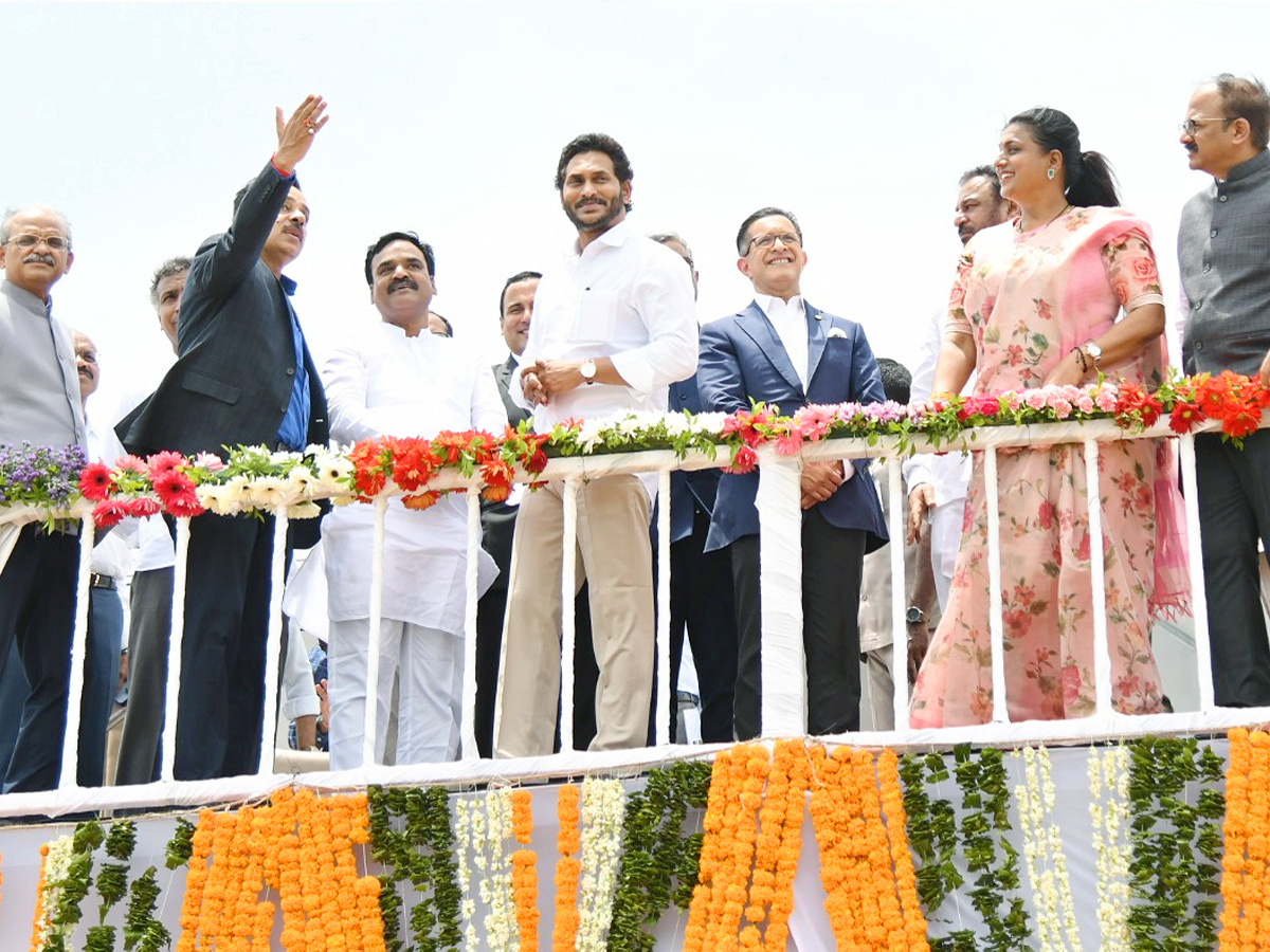 CM YS Jagan Participates in Oberoi Hotel Foundation Stone Program Photos - Sakshi13