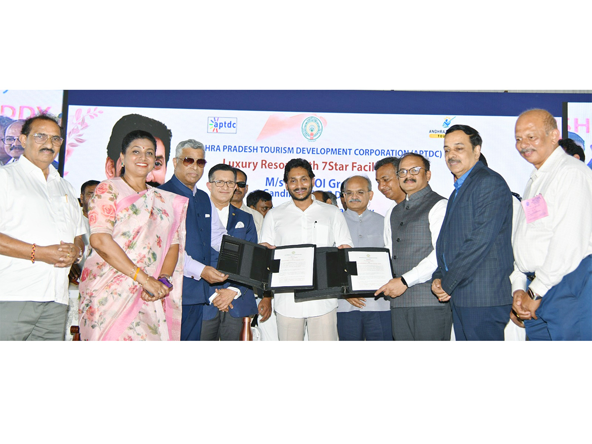 CM YS Jagan Participates in Oberoi Hotel Foundation Stone Program Photos - Sakshi18