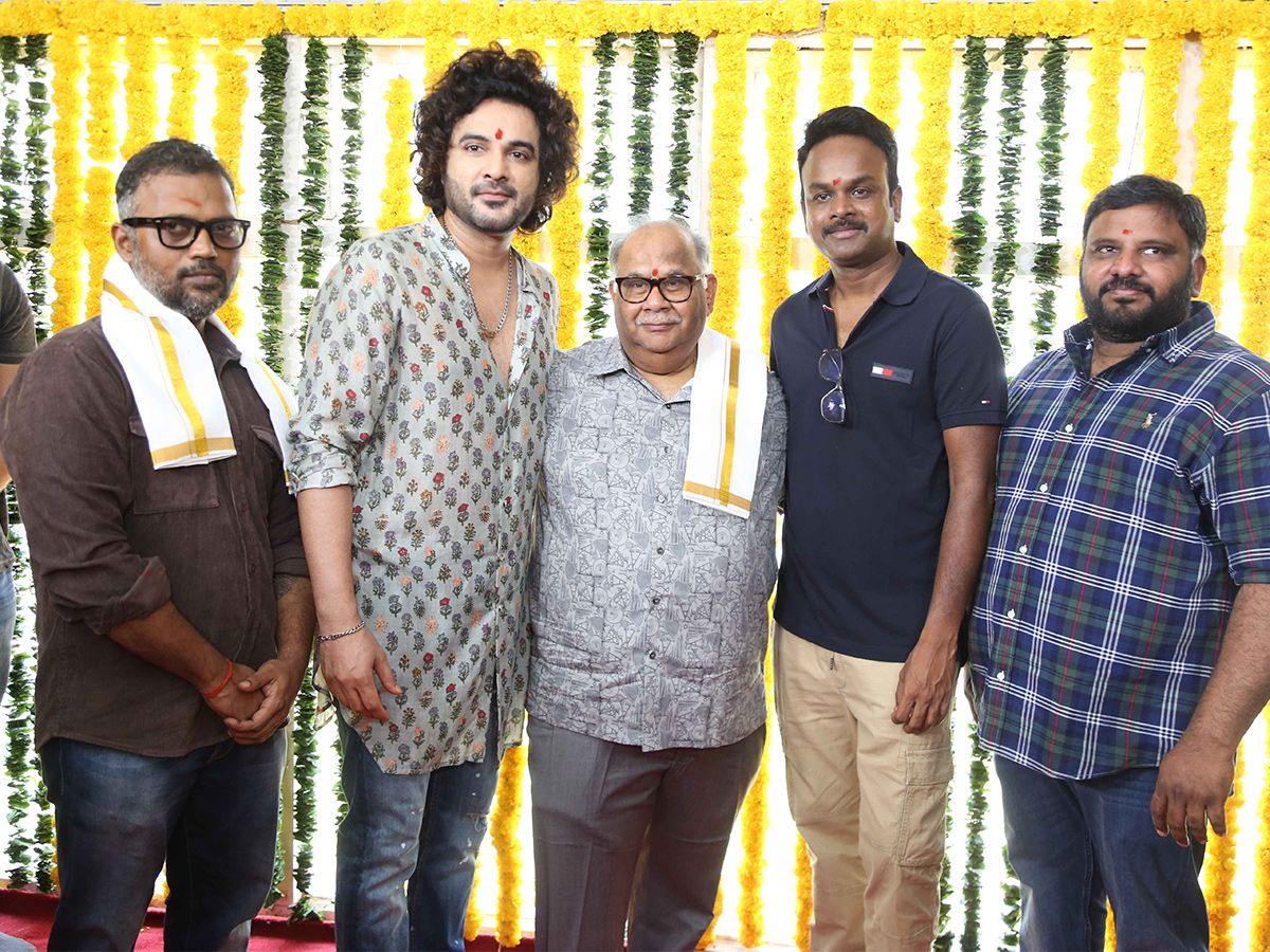 Bommarillu Bhaskar Siddhu Jonnalagadda new movie launched - Sakshi3