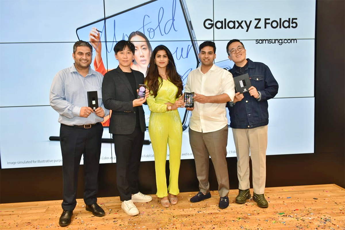 Actress Srilekha Photos in new launching Samsung Galaxy smartphones - Sakshi1