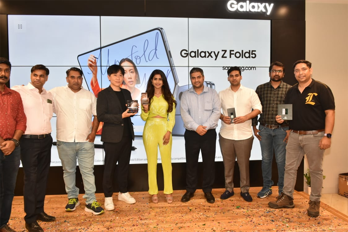 Actress Srilekha Photos in new launching Samsung Galaxy smartphones - Sakshi14