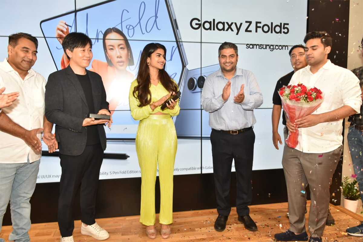 Actress Srilekha Photos in new launching Samsung Galaxy smartphones - Sakshi2