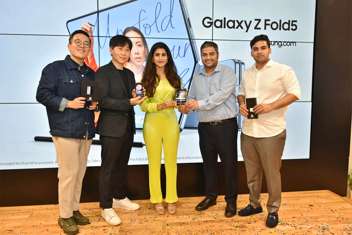 Actress Srilekha Photos in new launching Samsung Galaxy smartphones - Sakshi20