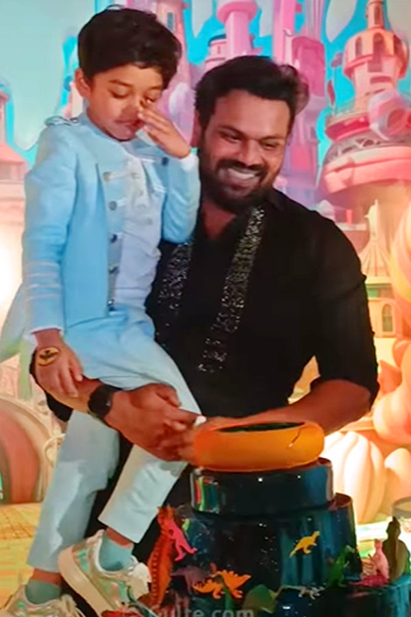 Manchu Manoj and Bhuma Mounika Reddy son birthday celebrations with family Photos - Sakshi9