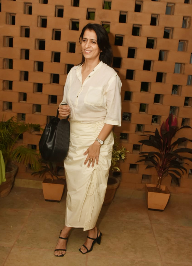 Sage Farm Cafe Hosted A  Sundowner - White Night At Sage Farm Cafe By Akshara Ananda - Sakshi13