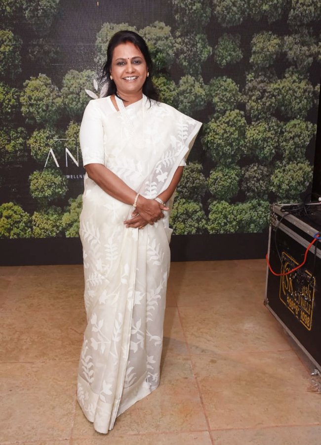 Sage Farm Cafe Hosted A  Sundowner - White Night At Sage Farm Cafe By Akshara Ananda - Sakshi22