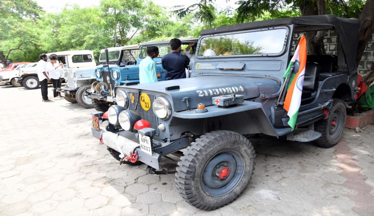 Vintage Vehicles Automobile Display At Sanjeevaiah Park - Sakshi5