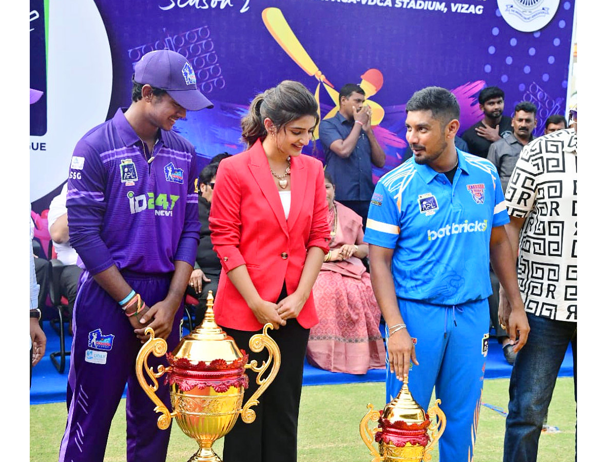 Andhra Premier League begin in Visakhapatnam Photos - Sakshi12