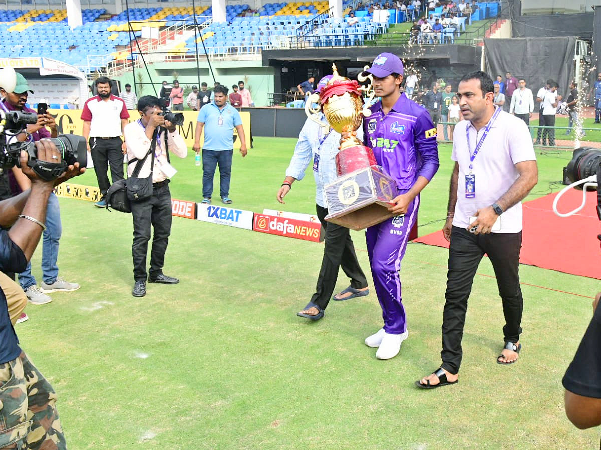 Andhra Premier League begin in Visakhapatnam Photos - Sakshi13