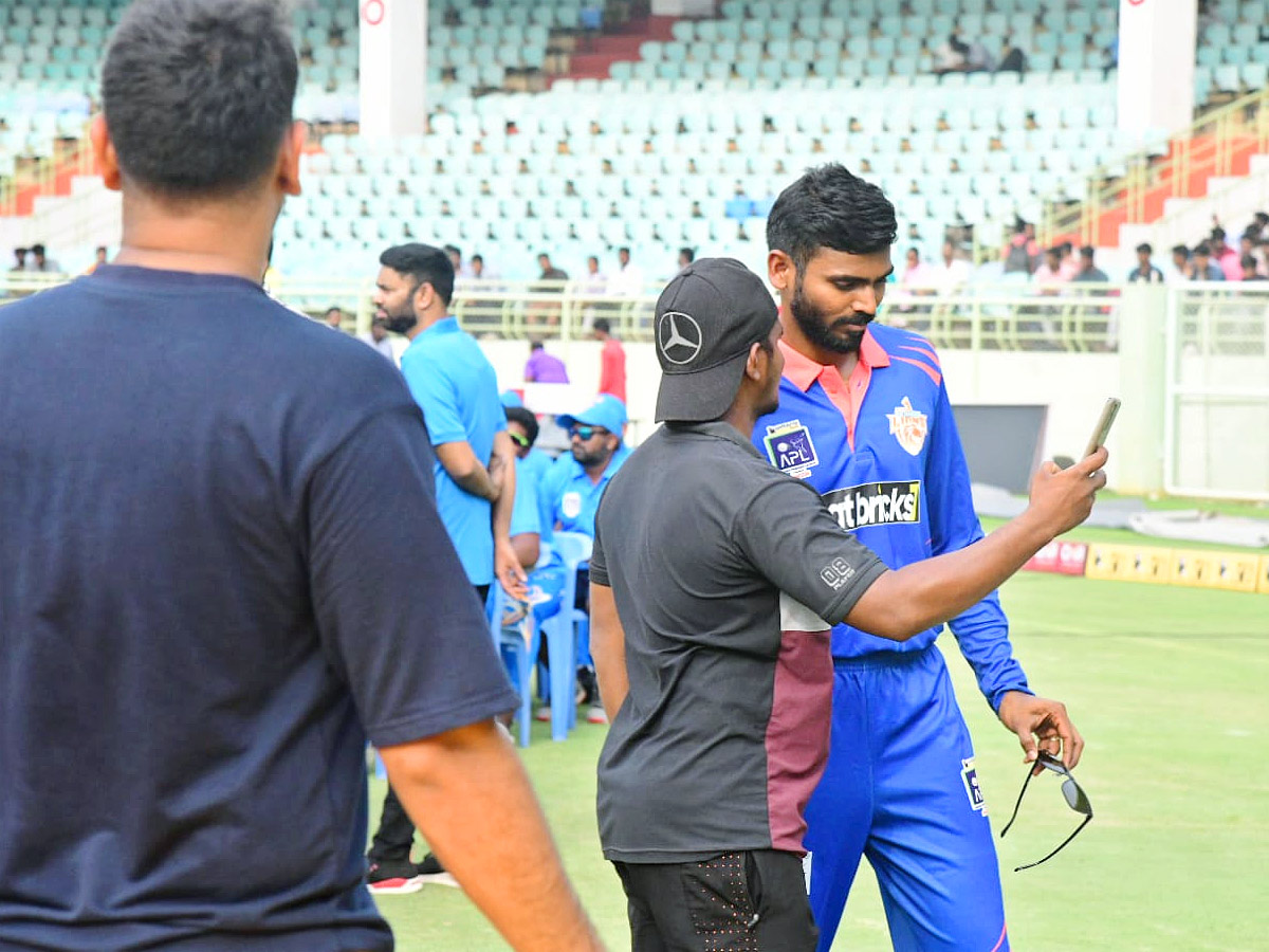 Andhra Premier League begin in Visakhapatnam Photos - Sakshi3