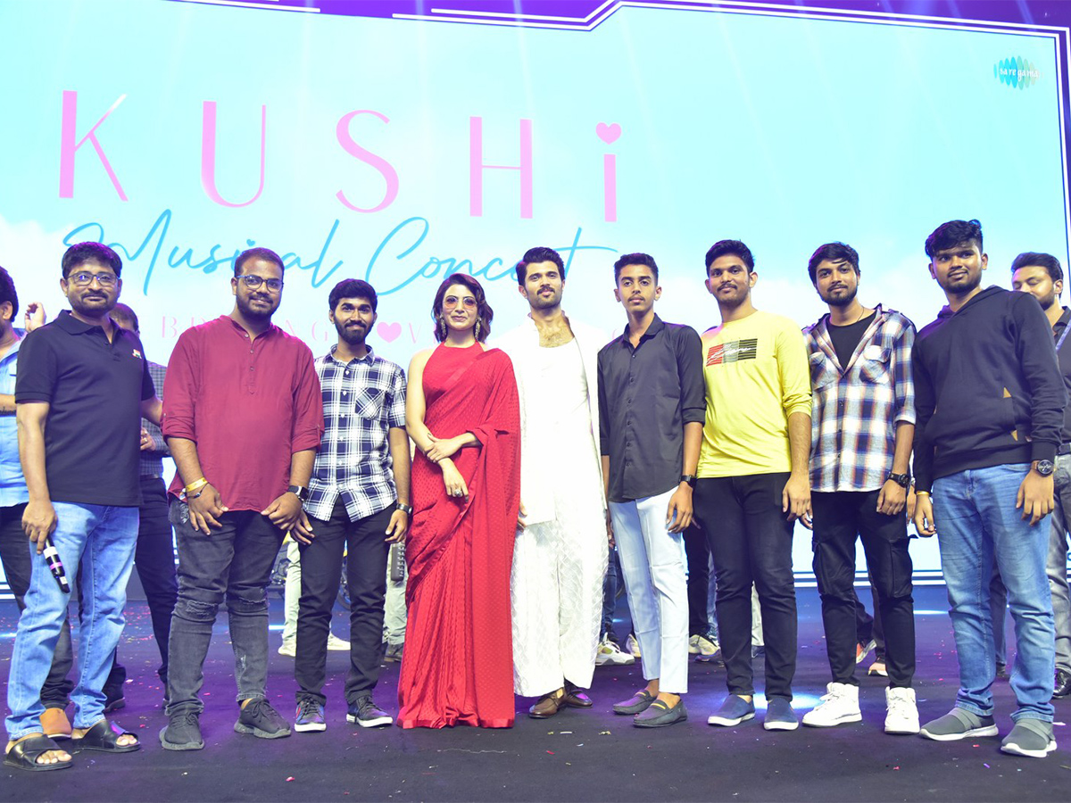 KUSHI Musical Concert LIVE - Sakshi33