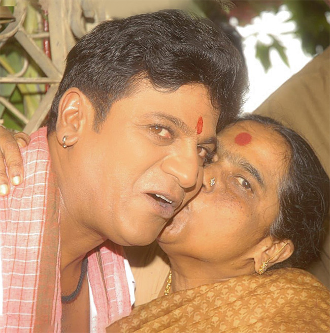 kannada superstar shivarajkumar rare and unseen photos - Sakshi8