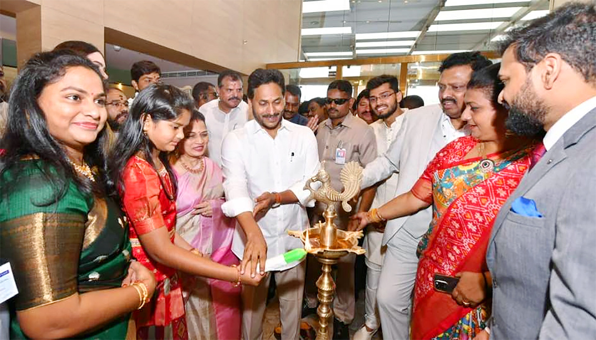 AP CM YS Jagan Inaugurates Hyatt Place Hotel at Vijayawada - Sakshi12