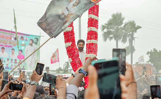 Allu Arjun Inaugurates Kancharla Convention Palace At Nagarjuna Sagar Photos - Sakshi4