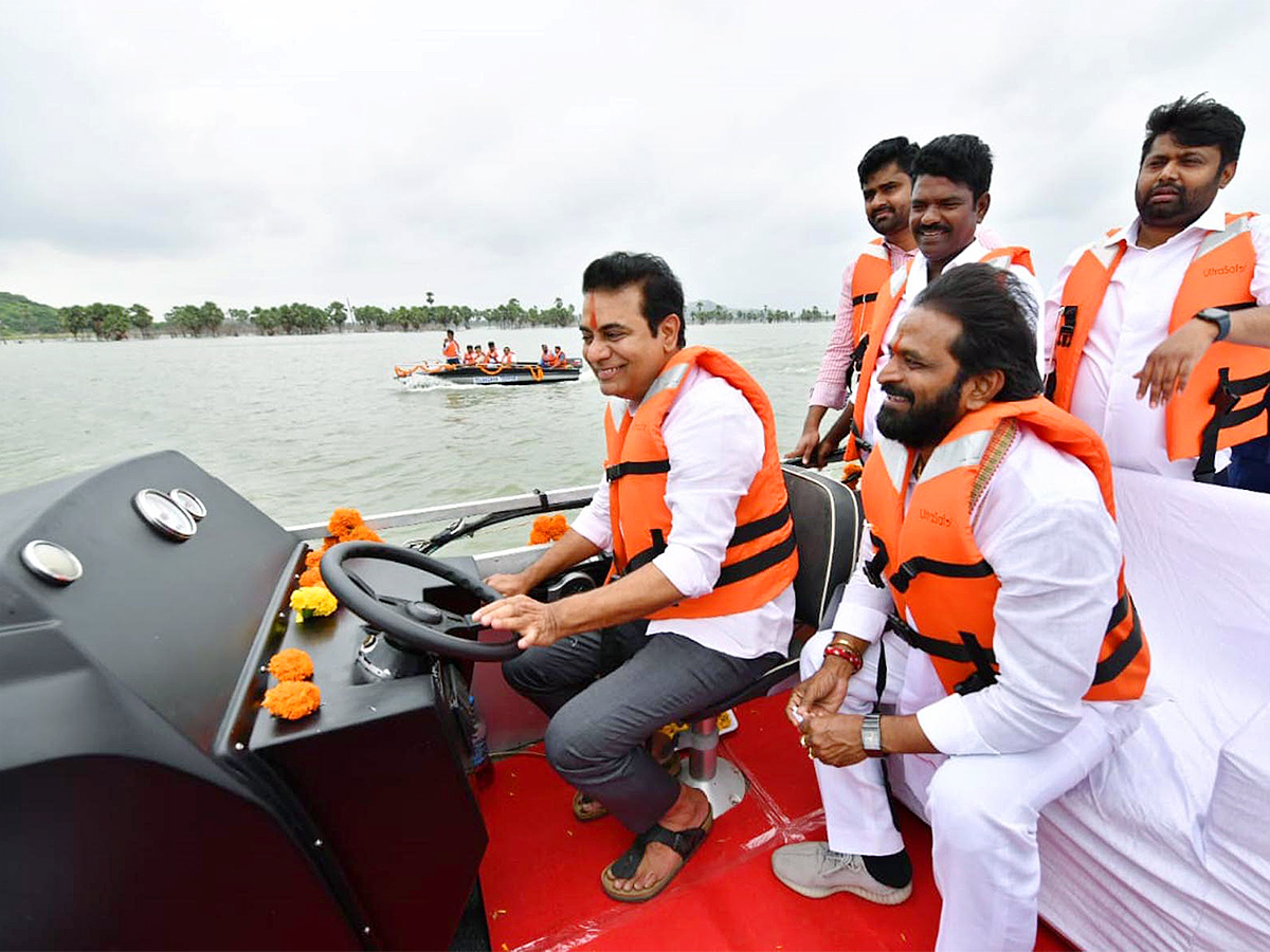 KTR Drives a Boat Launches New Boating Service in Rajanna Sircilla - Sakshi1