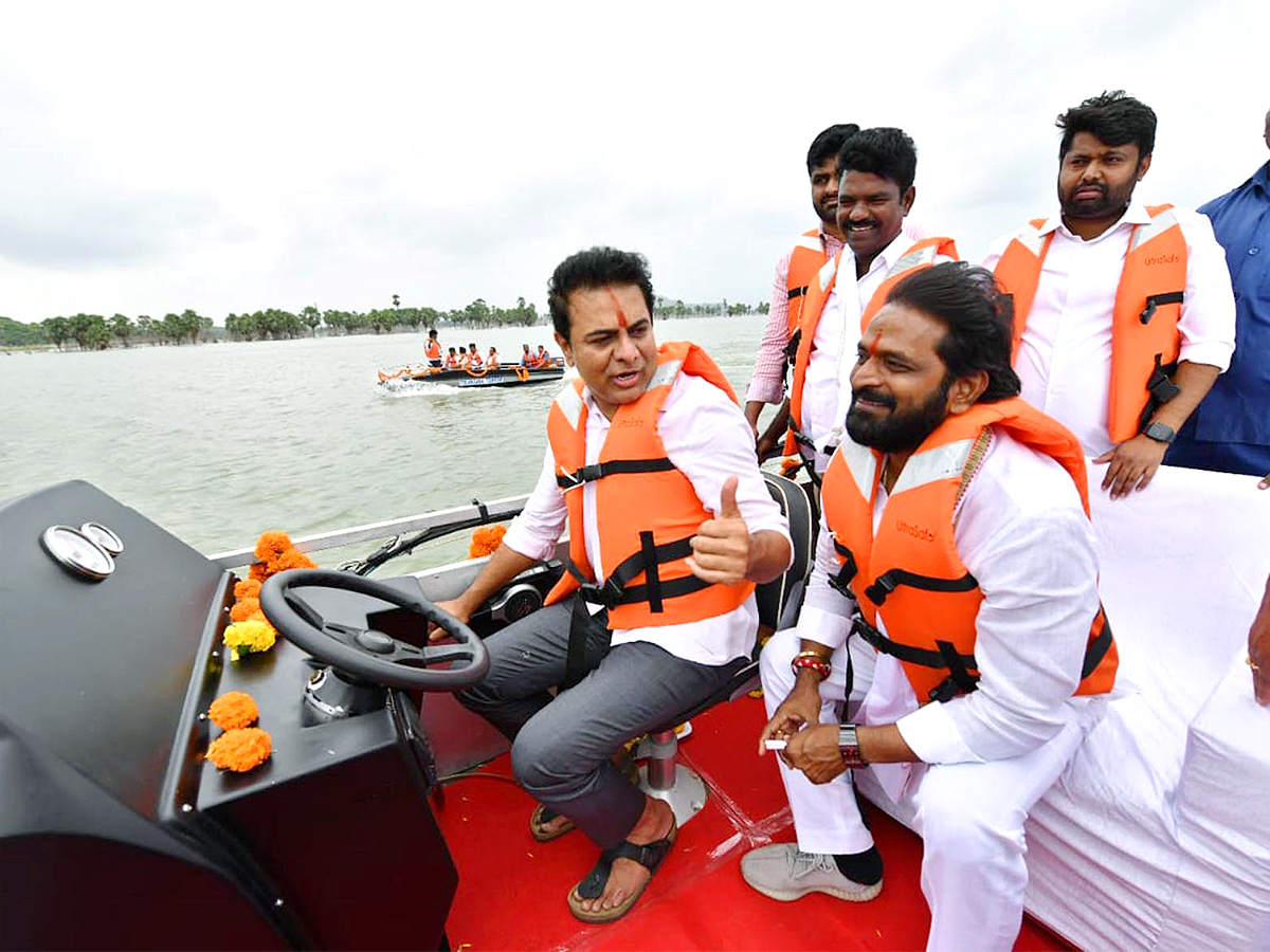 KTR Drives a Boat Launches New Boating Service in Rajanna Sircilla - Sakshi8