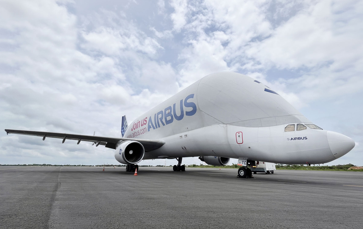 world largest cargo airplane Beluga Lands shamshabad airport Photos - Sakshi6