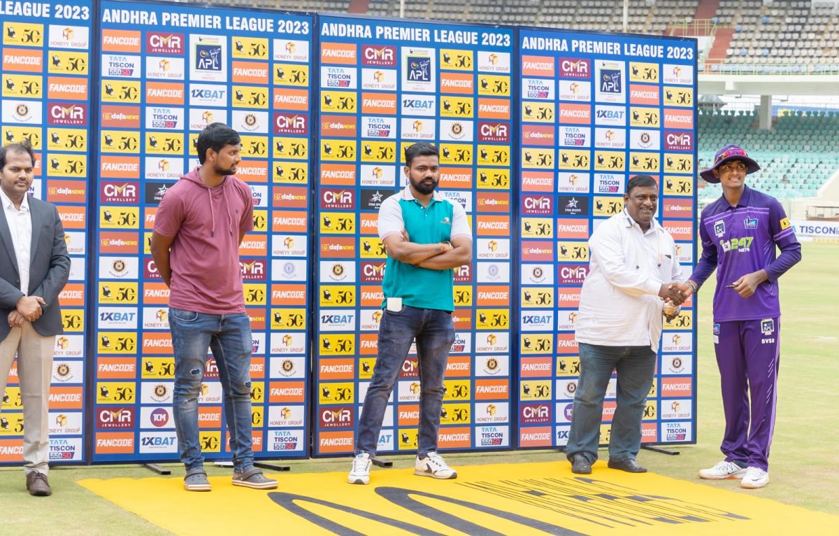 Coastal Riders vs Godavari Titans At Visakhapatnam YSR Stadium Photos - Sakshi12