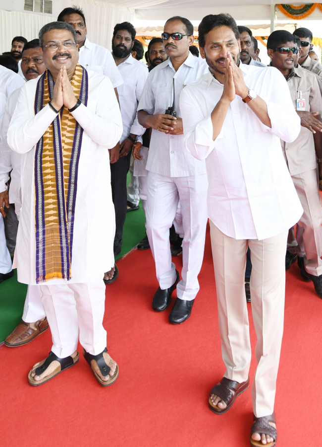 AP CM YS Jagan Lay Foundation Stone For Central Tribal University at Vizianagaram - Sakshi12