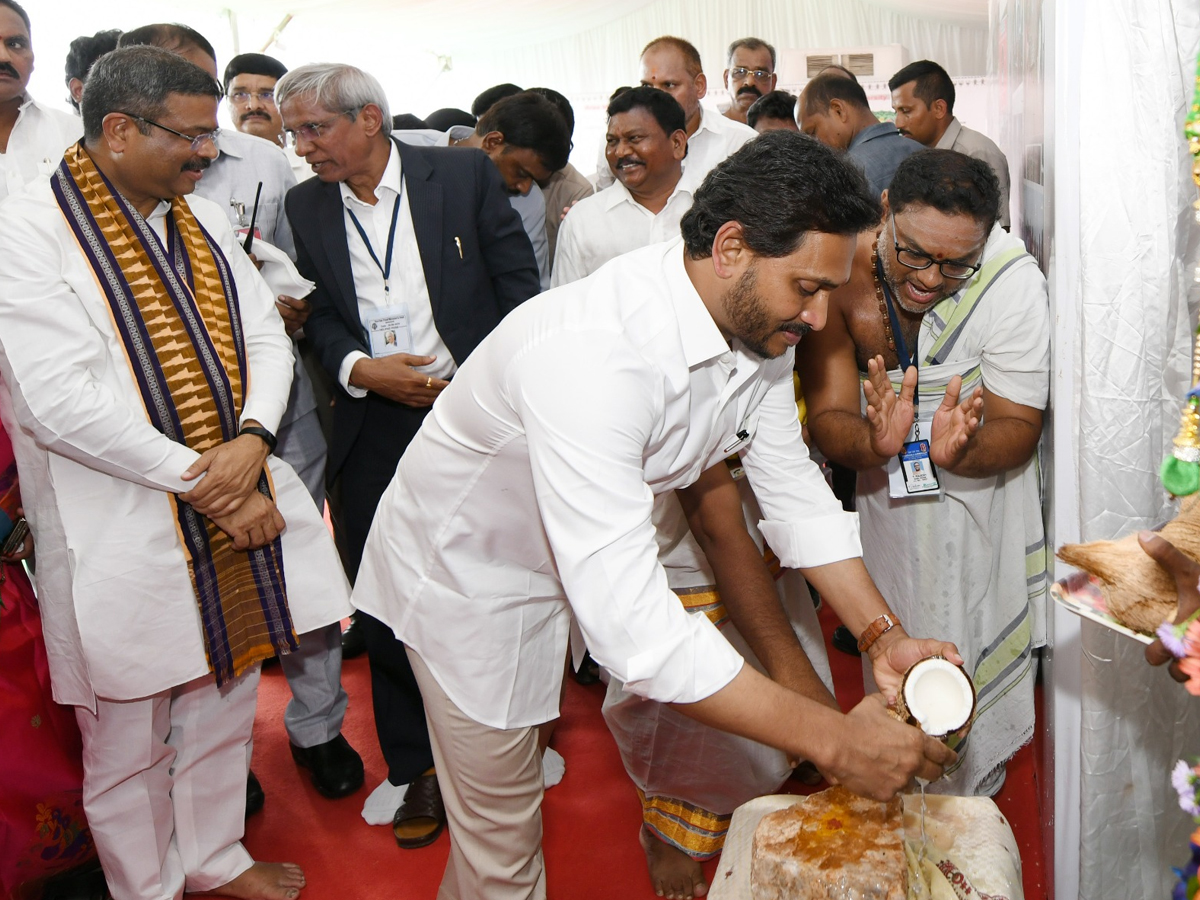 AP CM YS Jagan Lay Foundation Stone For Central Tribal University at Vizianagaram - Sakshi17