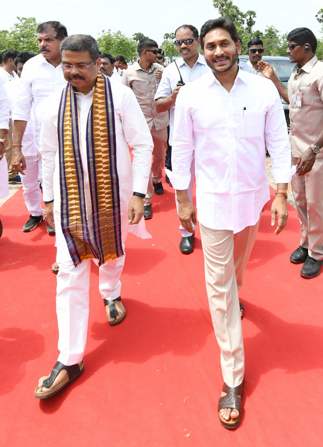 AP CM YS Jagan Lay Foundation Stone For Central Tribal University at Vizianagaram - Sakshi7