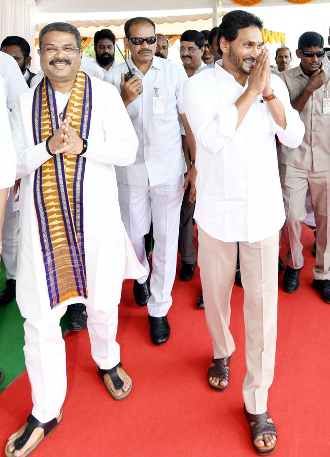 AP CM YS Jagan Lay Foundation Stone For Central Tribal University at Vizianagaram - Sakshi10